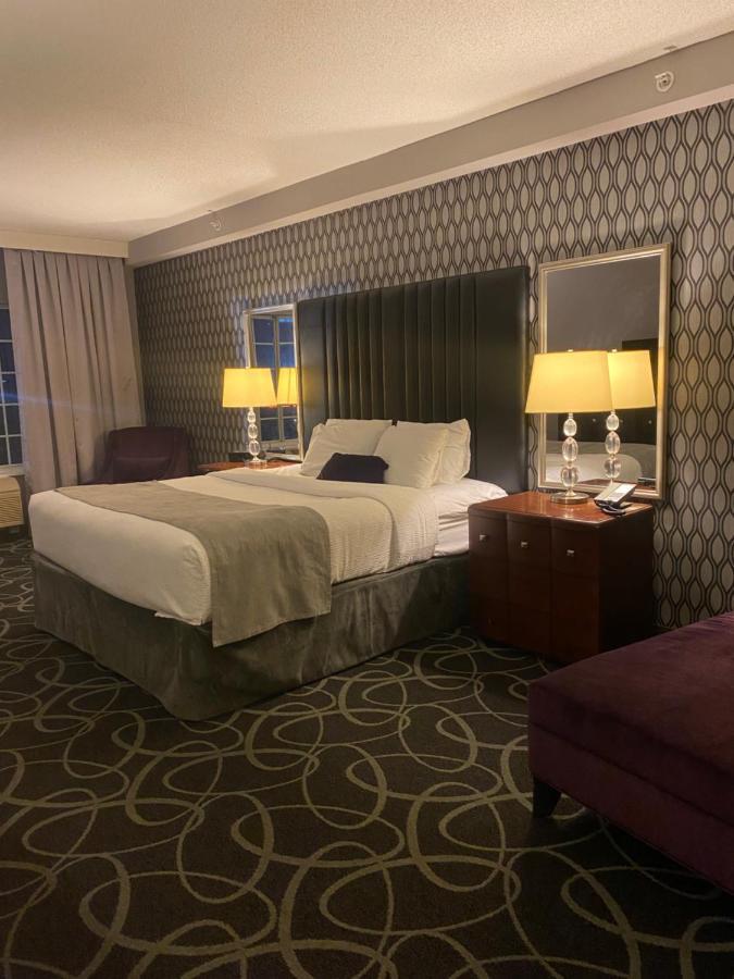 Park Manor Hotel Clifton Park Exteriör bild A room at the Hotel Commonwealth