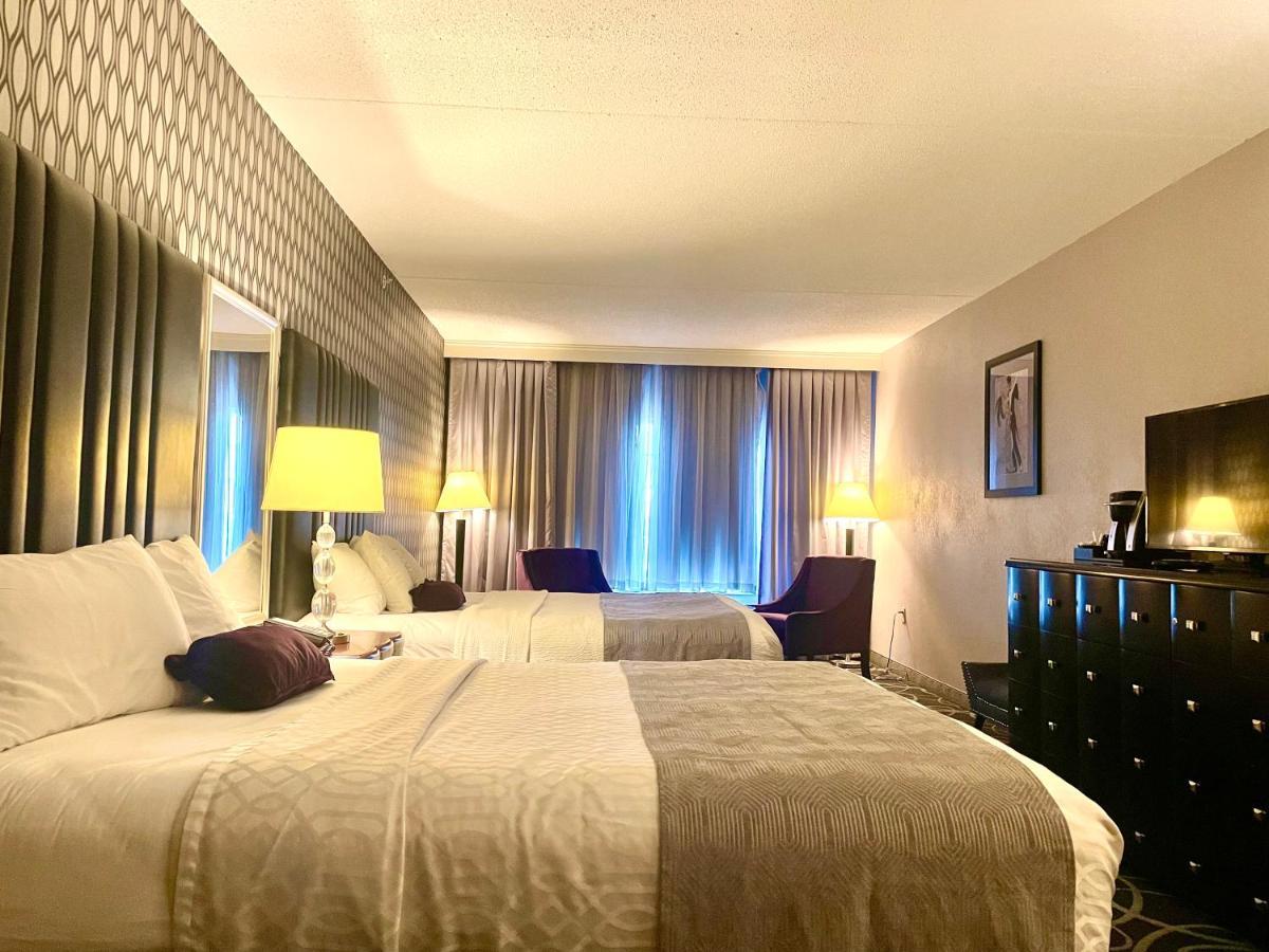 Park Manor Hotel Clifton Park Exteriör bild A room at the hotel