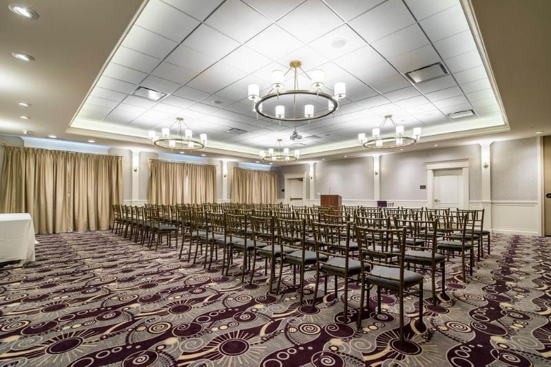 Park Manor Hotel Clifton Park Exteriör bild The ballroom at the hotel