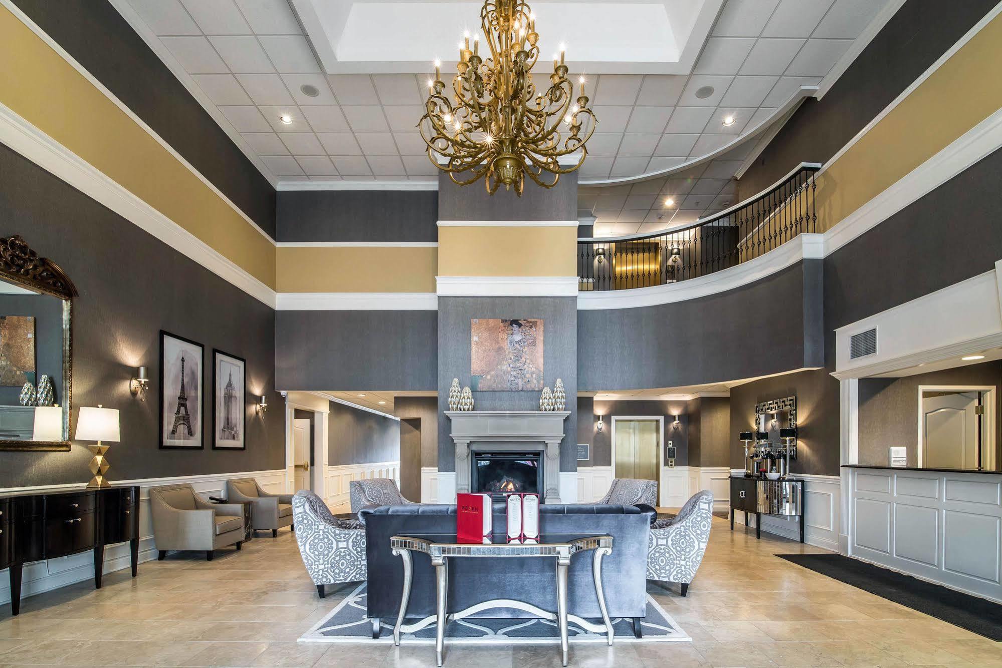 Park Manor Hotel Clifton Park Exteriör bild The lobby of the hotel